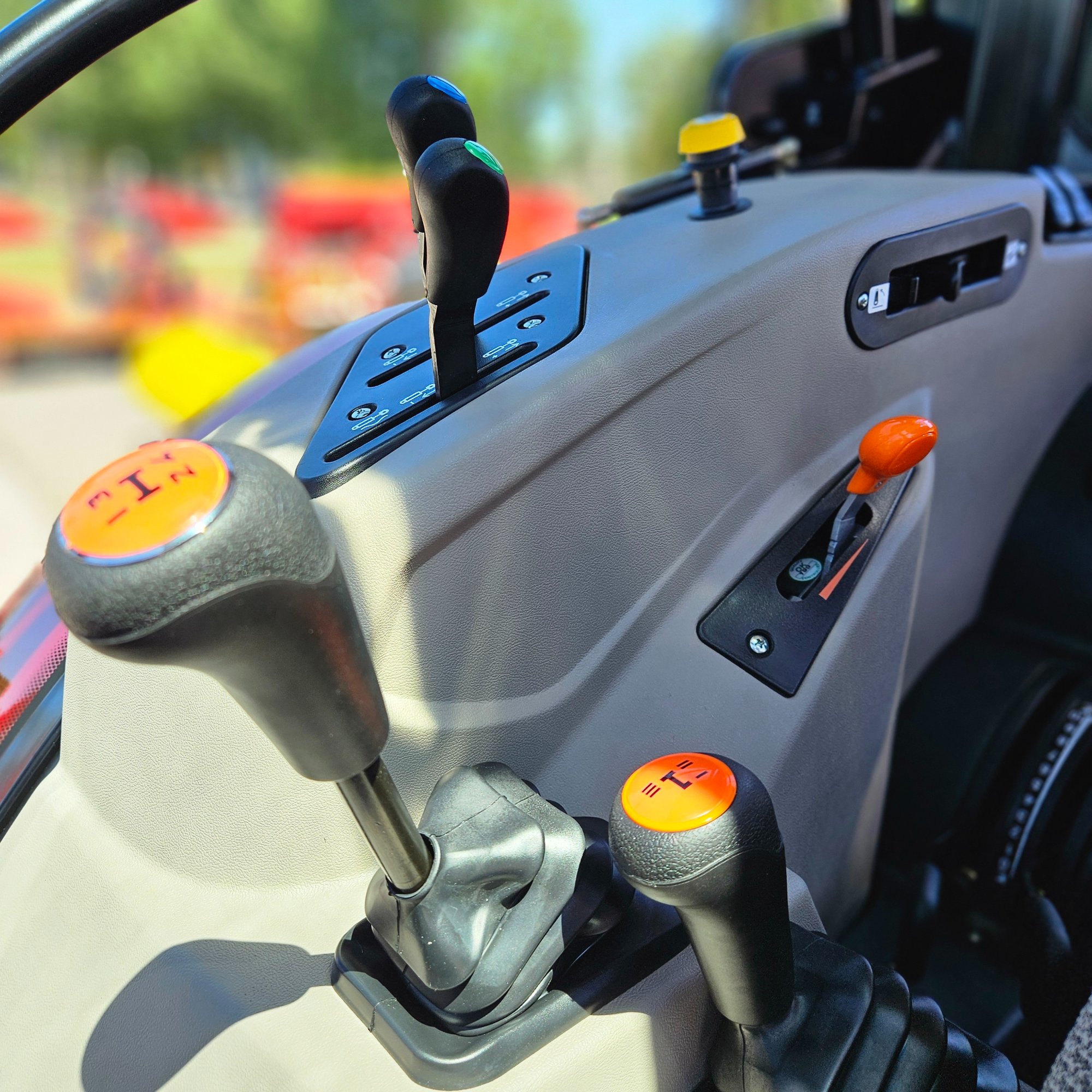 Traktor CASE FARMALL 90A – ciągnik rolniczy 90 KM - obrazek 22