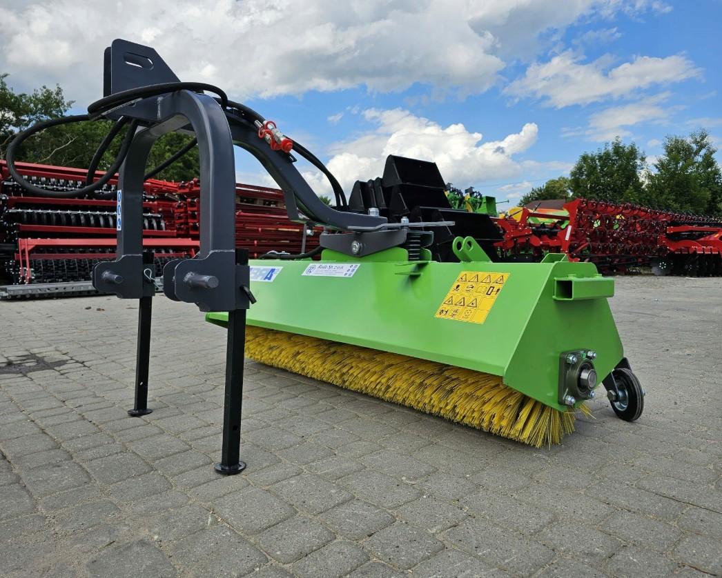 Zamiatarka uliczna Abra IGA Mini – 120 / 135 / 150 cm, do Kubota, Ursus, ISEKI - obrazek 2