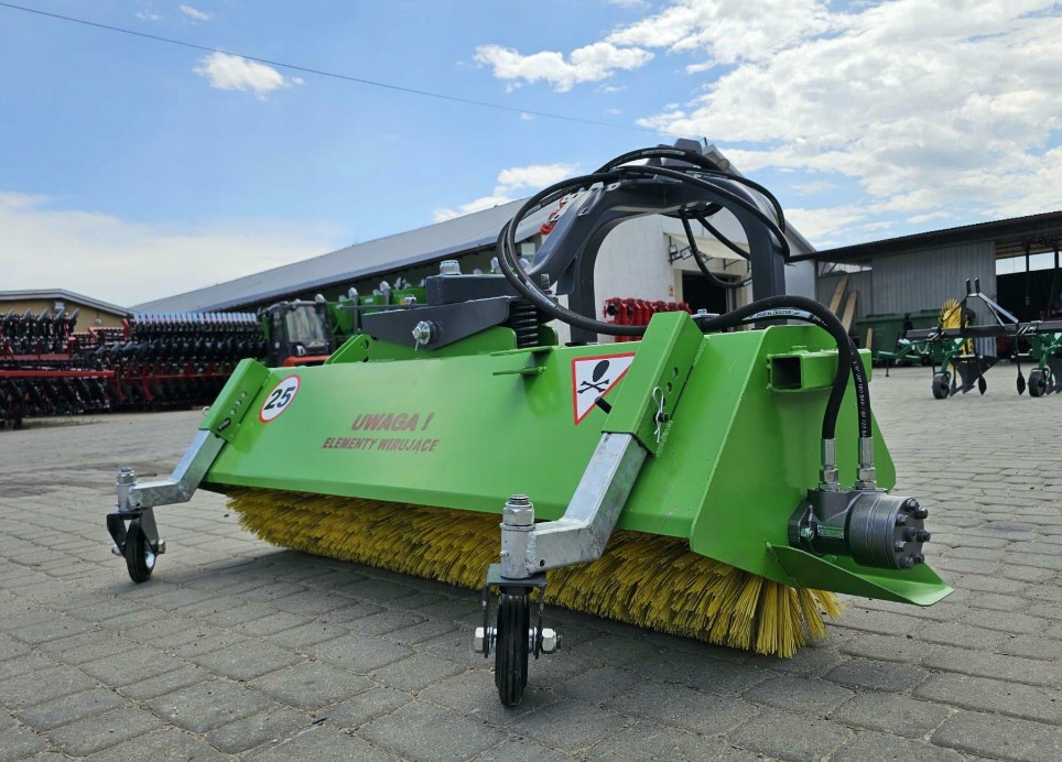 Zamiatarka uliczna Abra IGA Mini – 120 / 135 / 150 cm, do Kubota, Ursus, ISEKI - obrazek 5