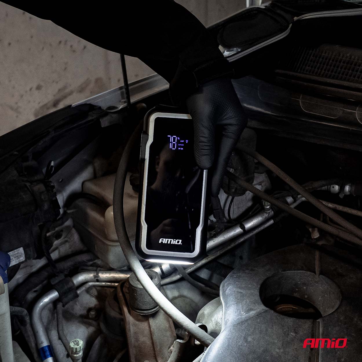 Urządzenie rozruchowe 3w1 booster powerbank latarka LED 12V 12Ah - obrazek 4