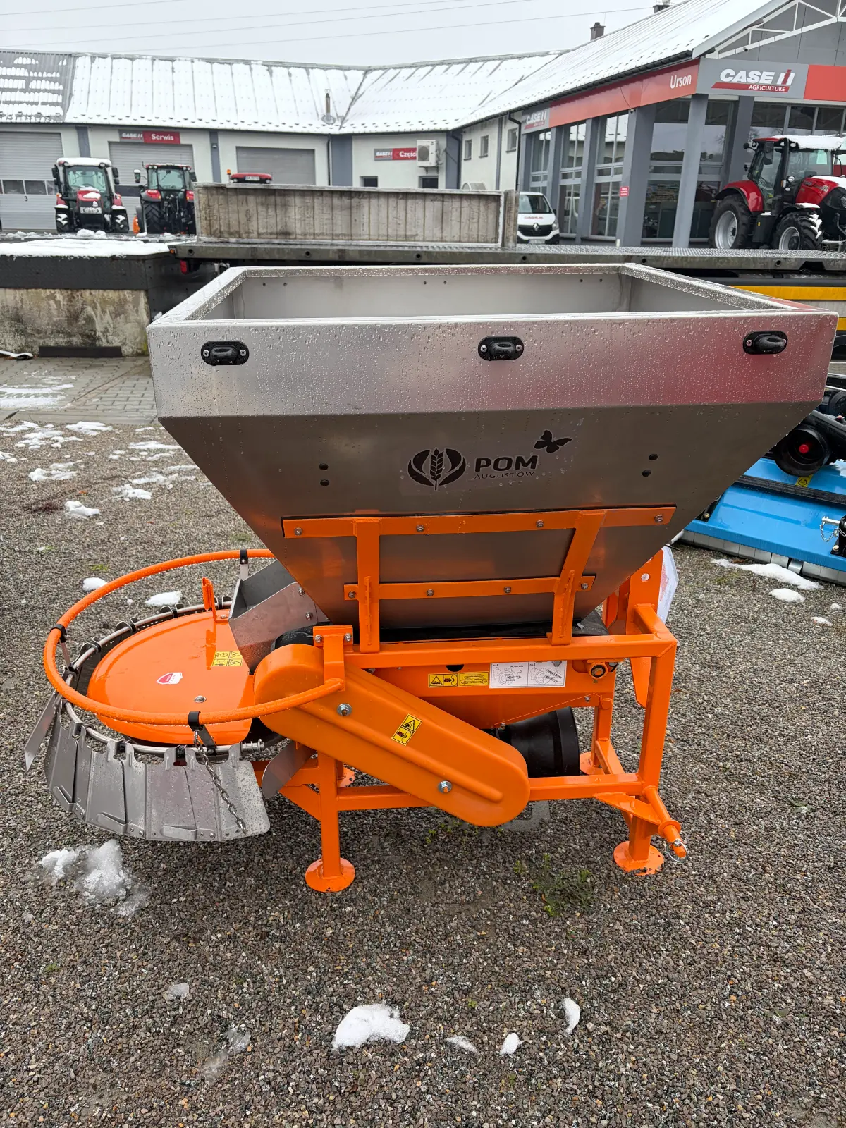 Posypywarka komunalna Motyl 600L do soli i piasku przystawka komunalna blacha kwasoodporna - obrazek 4