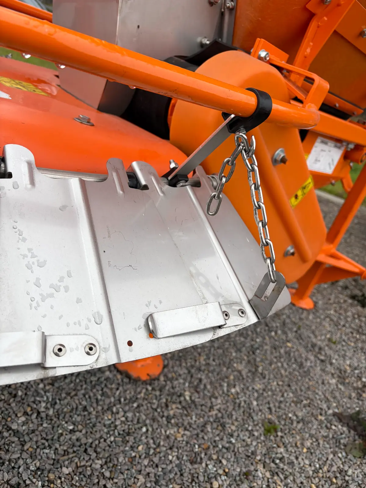 Posypywarka komunalna Motyl 400L do soli i piasku przystawka komunalna - obrazek 9